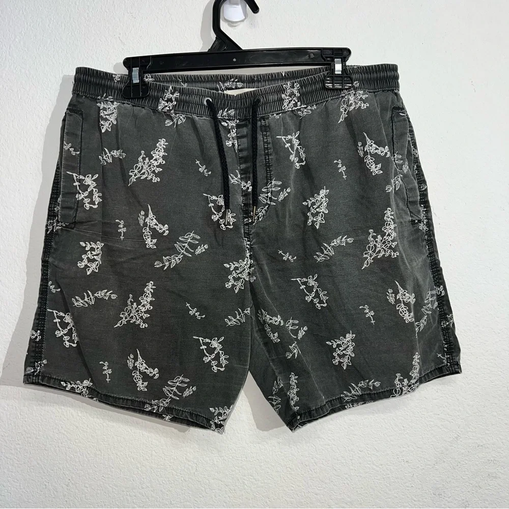 Cotton On Beach‎ Shorts Mens LARGE Charcoal Gray Elastic Waist Pockets
